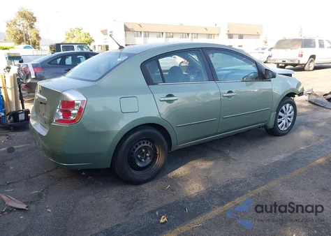 2008 Nissan Sentra 2.0S z USA, uszkodzony, nr VIN 3N1AB61E68L667829